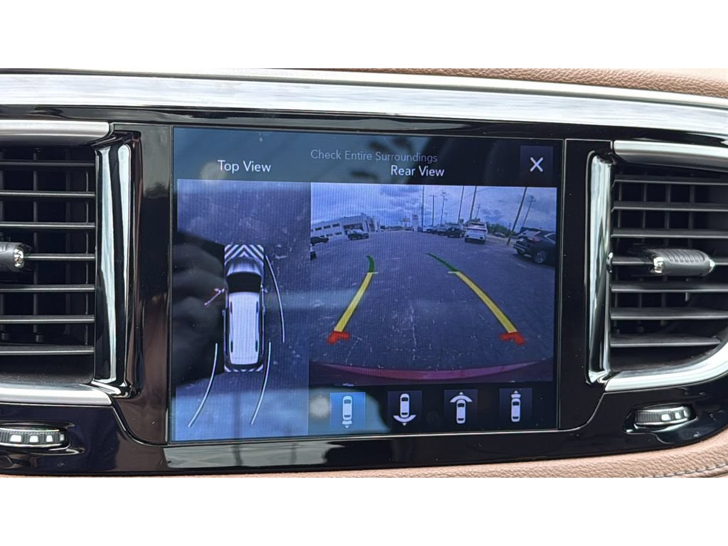Used 2017 Chrysler Pacifica Limited w/ Advanced Safetytec Group FWD image 17