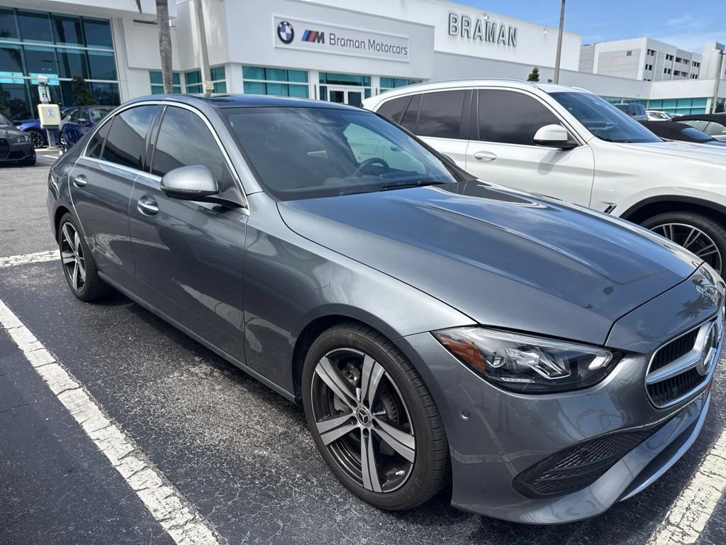 Used 2024 Mercedes-Benz C 300 Sedan image 3