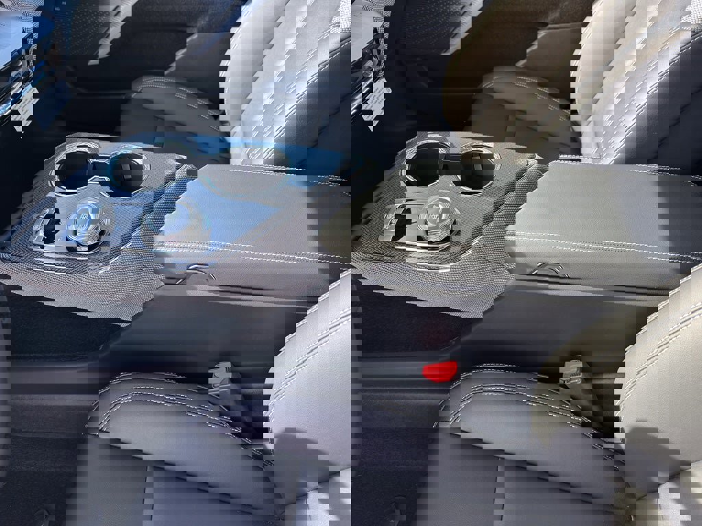 New 2026 Cadillac Optiq Luxury 1 image 14