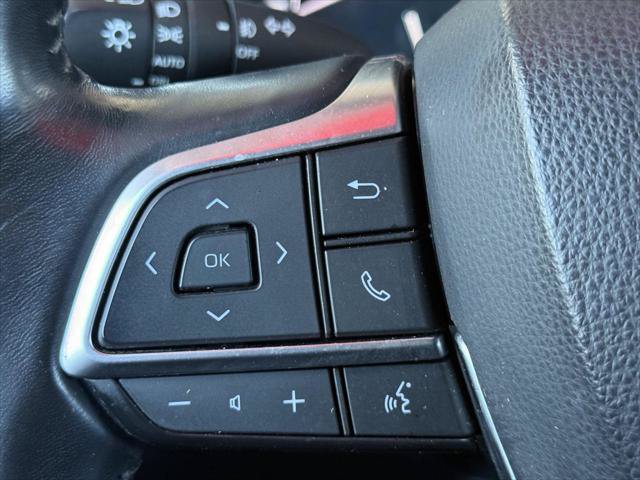 Certified 2021 Toyota Highlander XLE AWD/4WD image 25