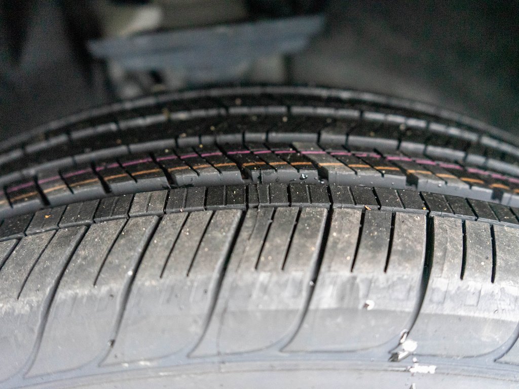 Used 2023 GMC Acadia Denali w/ Black Diamond Edition image 42