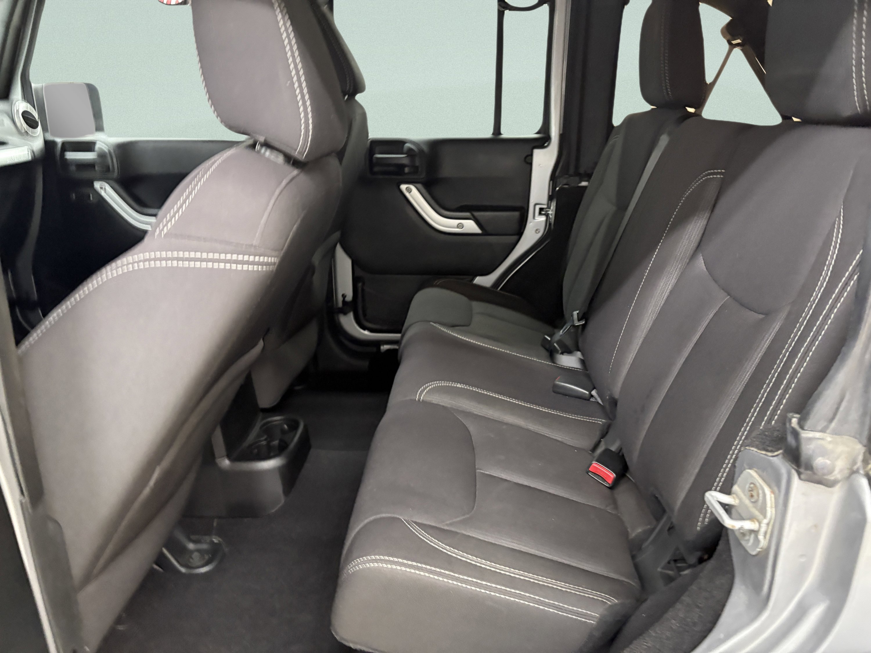 Used 2014 Jeep Wrangler Unlimited Sahara w/ Connectivity Group image 12