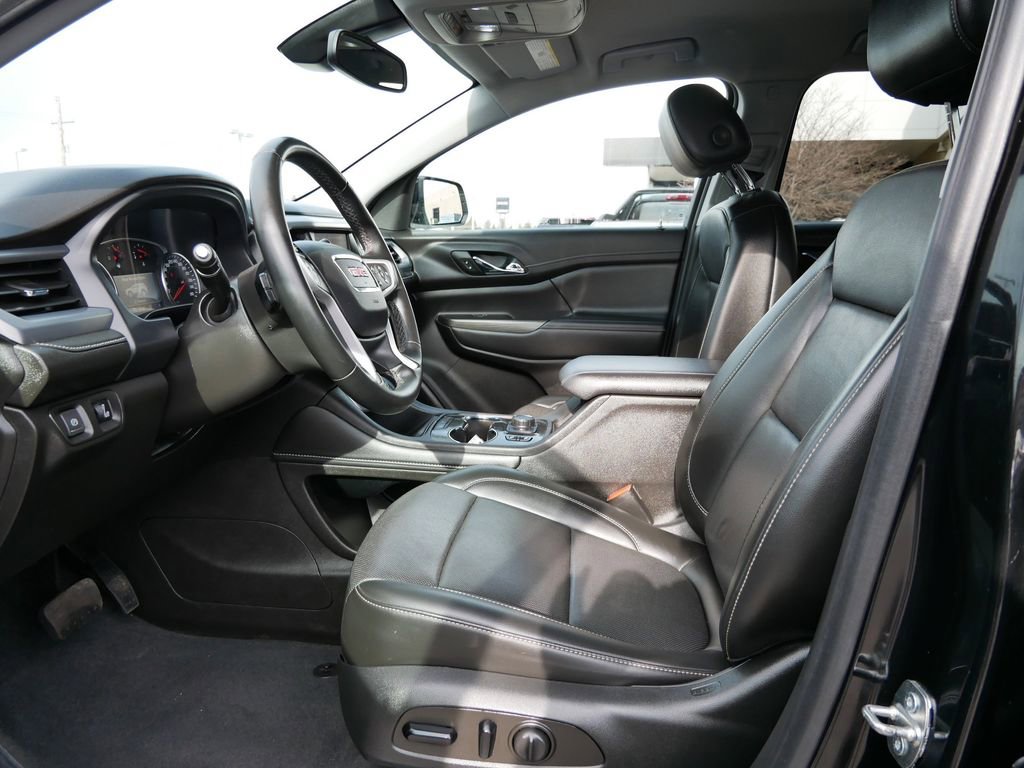 Used 2023 GMC Acadia SLT image 10