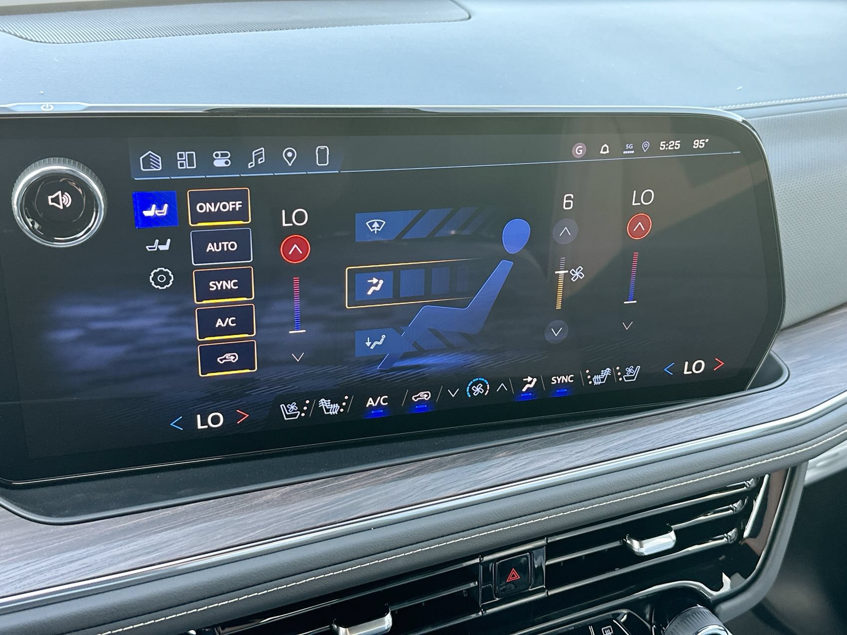 New 2026 Chevrolet Tahoe Premier AWD/4WD image 19