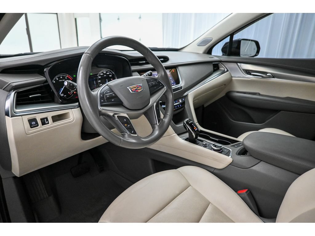 Certified 2022 Cadillac XT5 Premium Luxury FWD image 37