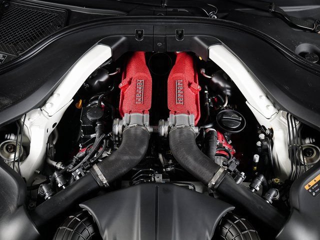 Used 2022 Ferrari Roma RWD image 35