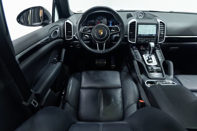 Used 2016 Porsche Cayenne S AWD/4WD image 3