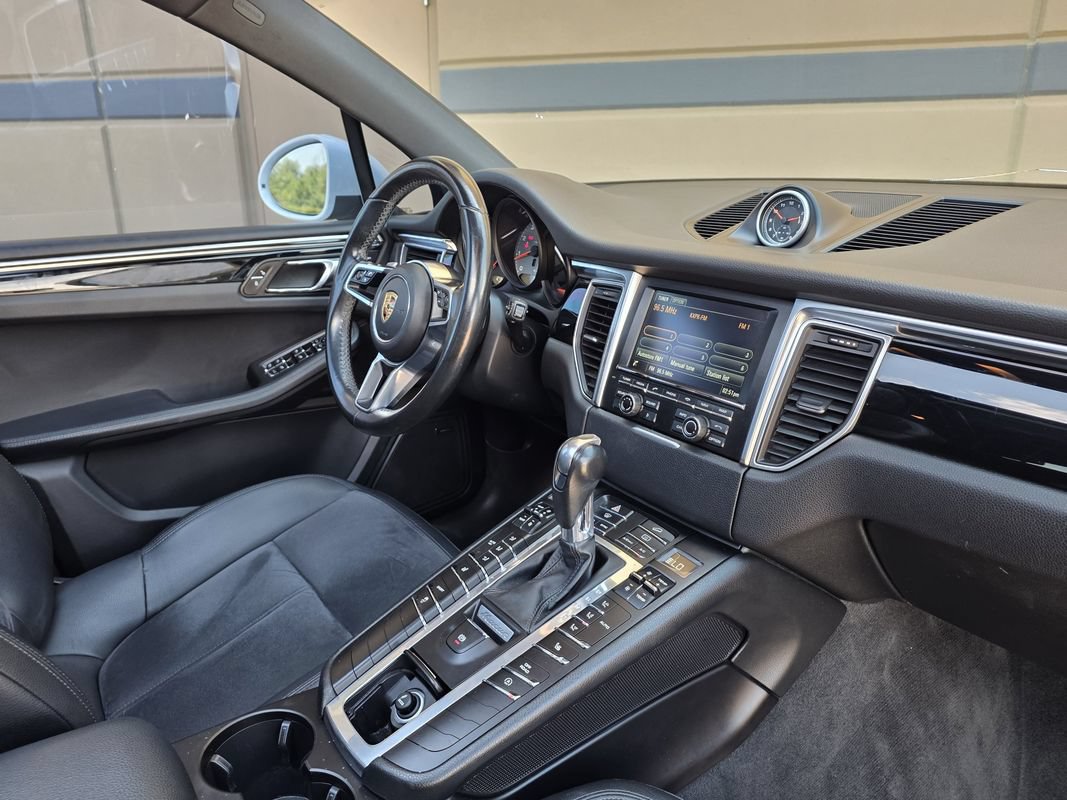 Used 2016 Porsche Macan S AWD/4WD image 26