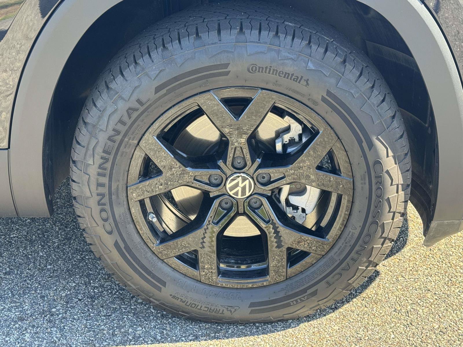 Certified 2026 Volkswagen Atlas Peak Edition AWD/4WD image 6