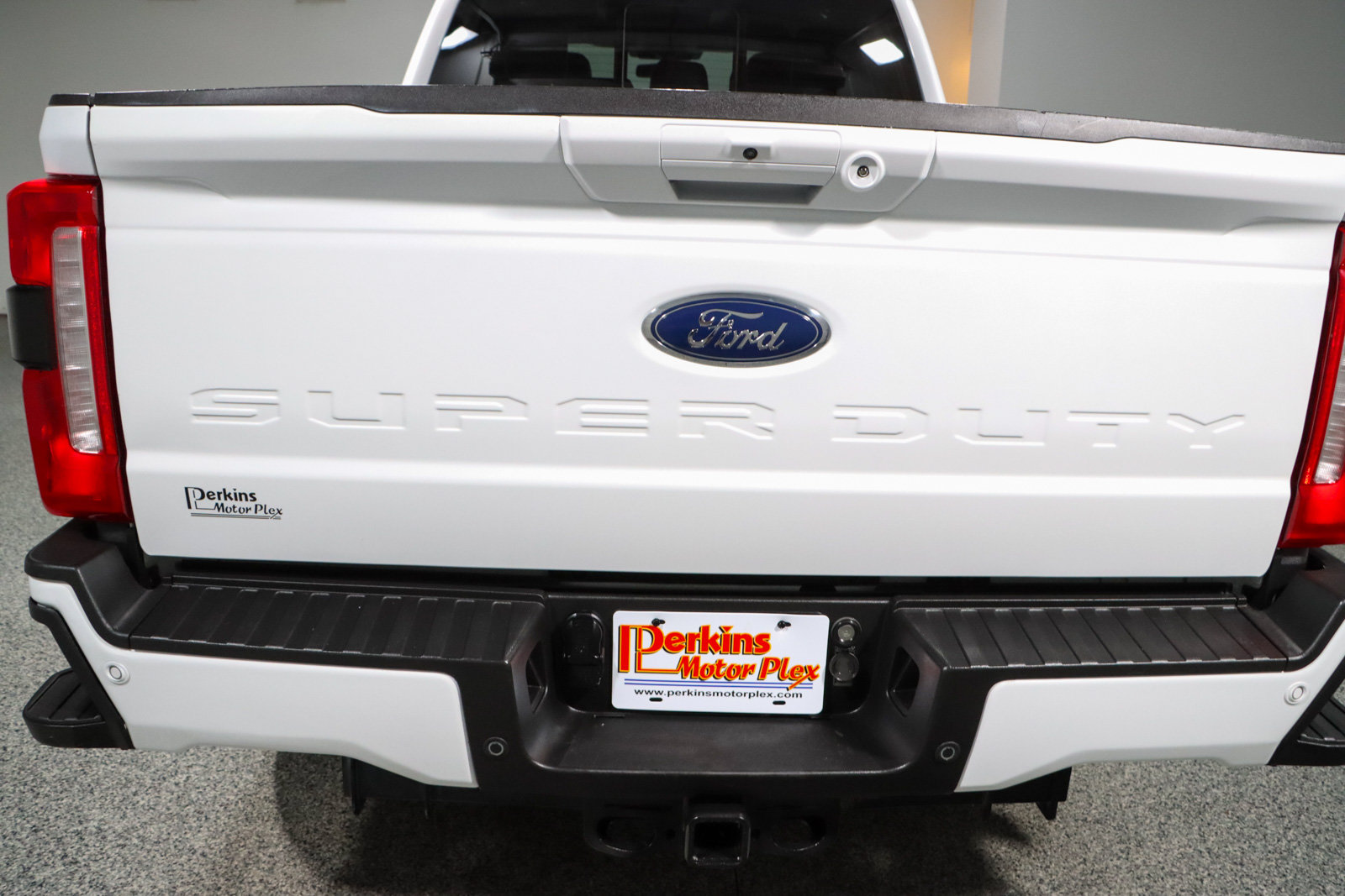 Used 2023 Ford F250 Lariat w/ Sport Appearance Package AWD/4WD image 9