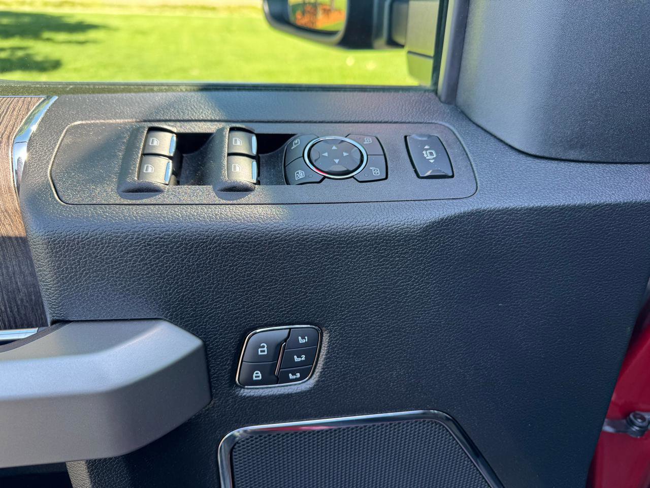 Used 2021 Ford F350 Lariat w/ Lariat Value Package image 20