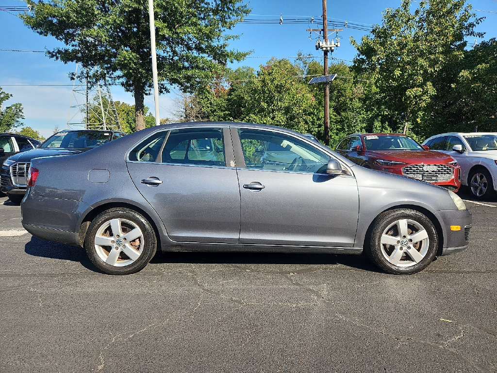 Used 2009 Volkswagen Jetta SE FWD image 12