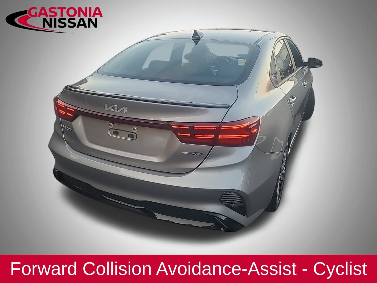 Used 2023 Kia Forte GT-Line w/ GT-Line Technology Package image 13