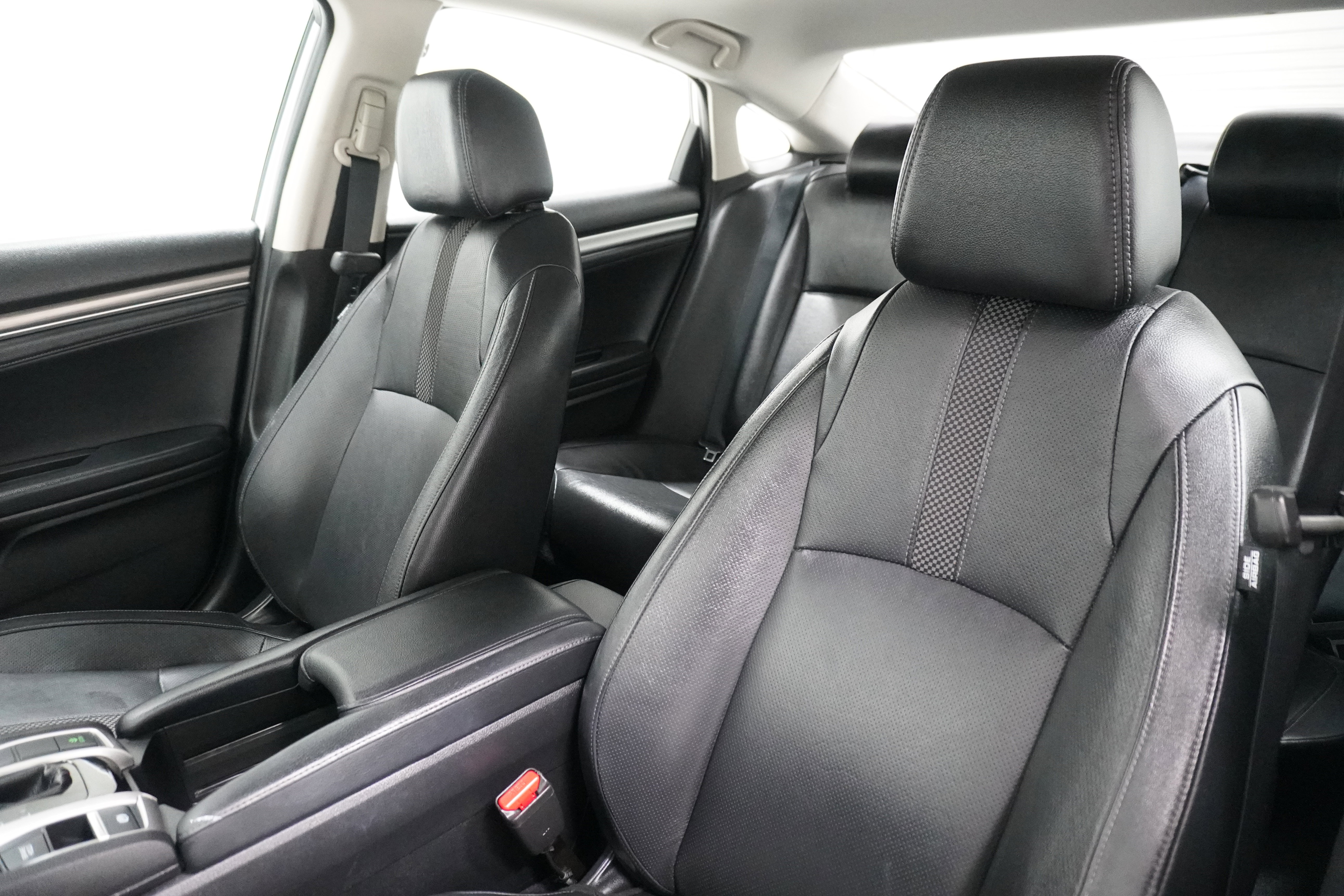 Used 2019 Honda Civic EX-L image 10