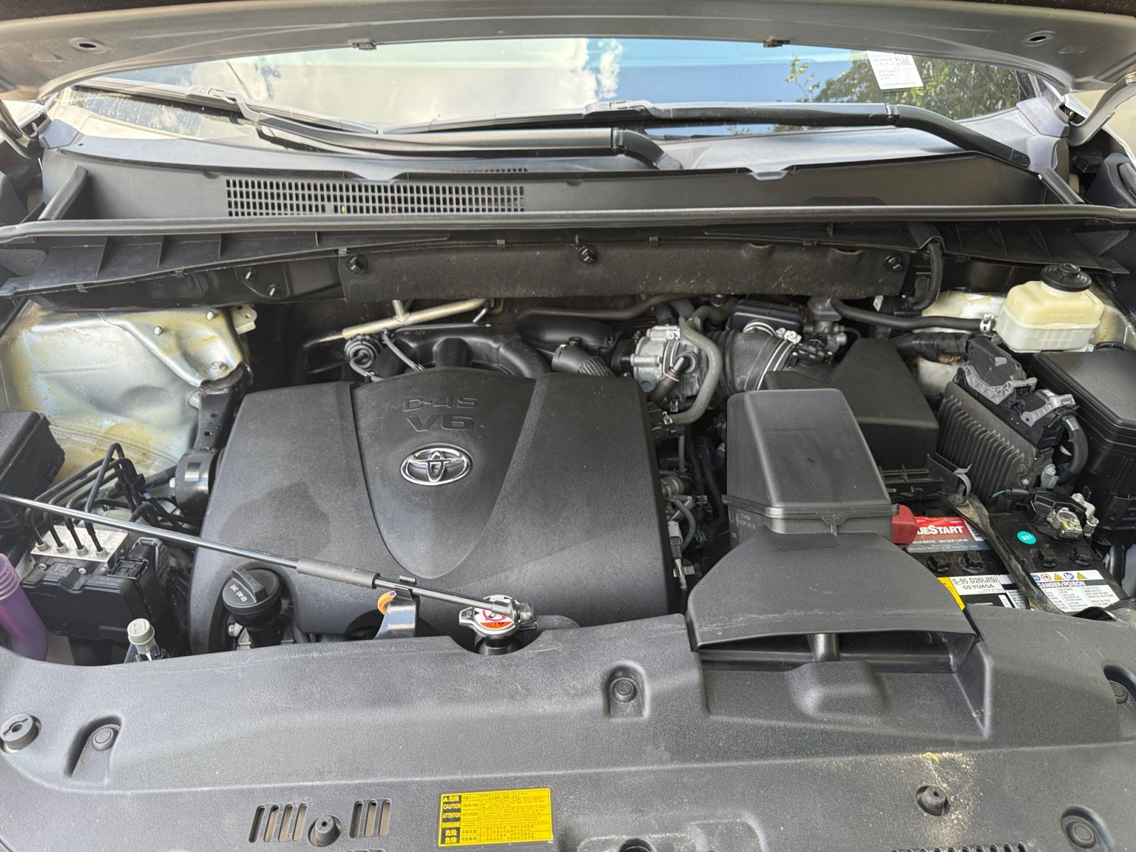 Used 2018 Toyota Highlander Limited Platinum AWD/4WD image 20
