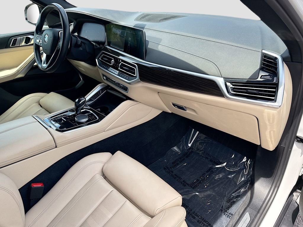 Used 2021 BMW X6 sDrive40i w/ Premium Package image 14
