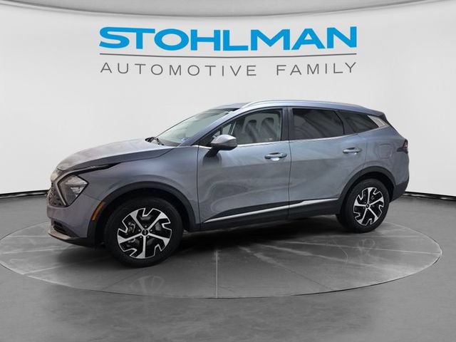 Used 2023 Kia Sportage EX AWD/4WD image 3
