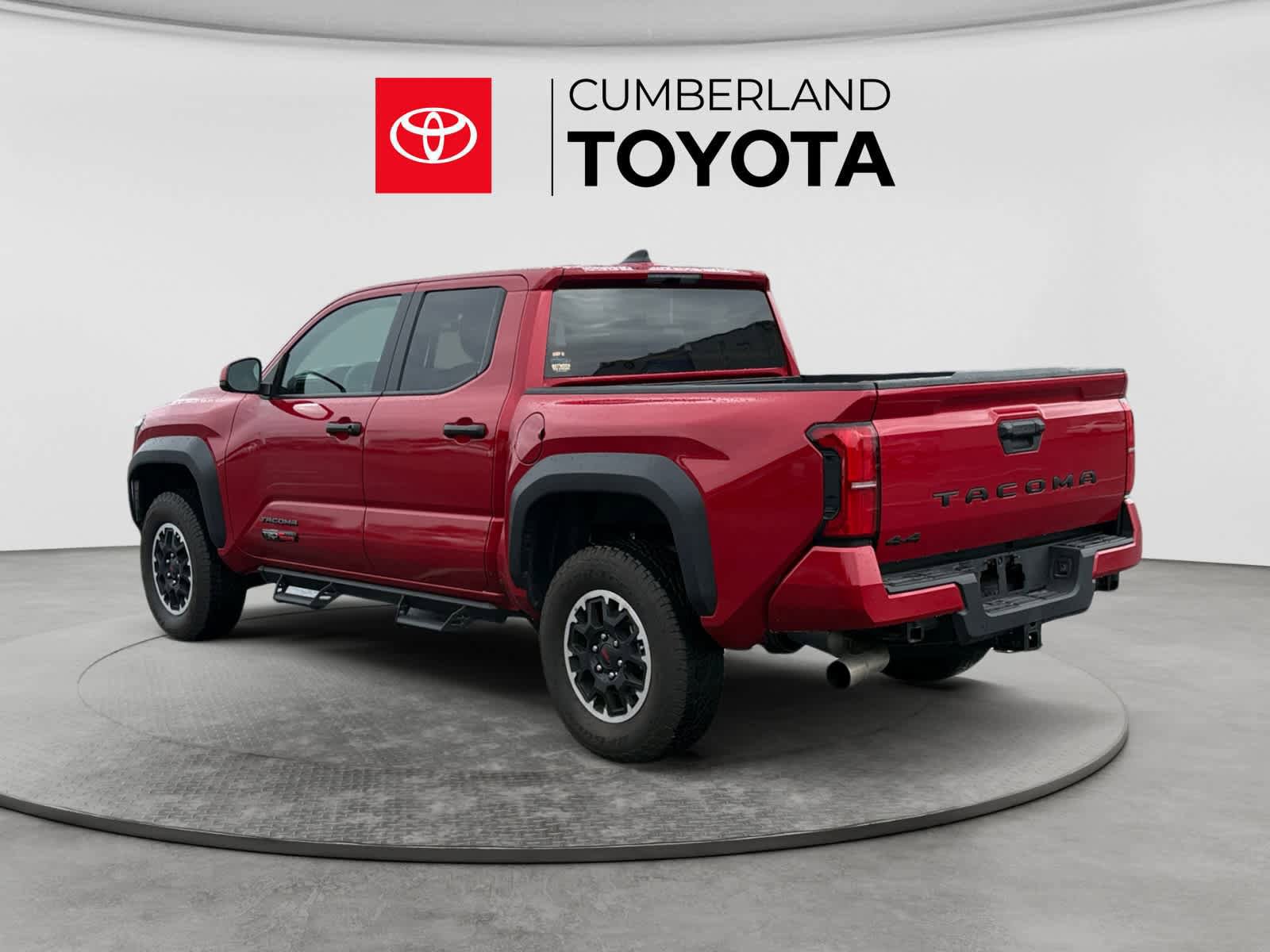 Used 2025 Toyota Tacoma TRD Off-Road AWD/4WD image 3