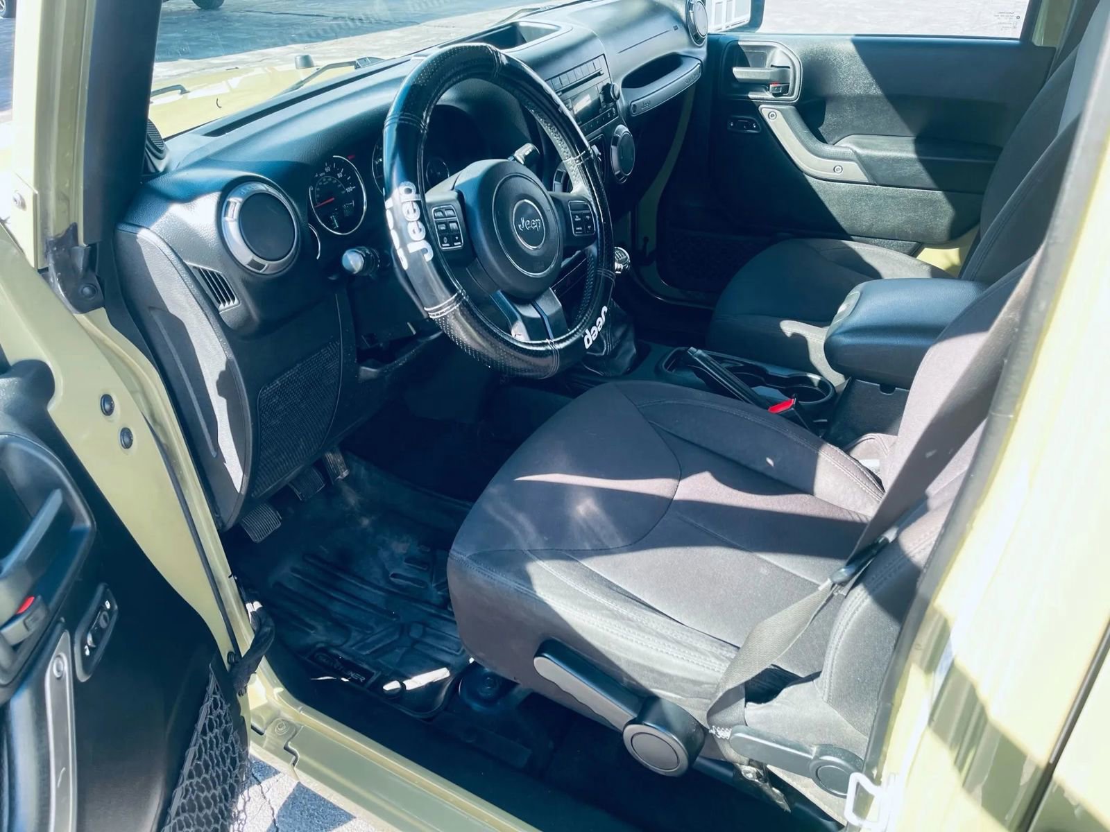 Used 2013 Jeep Wrangler Unlimited Sport image 12