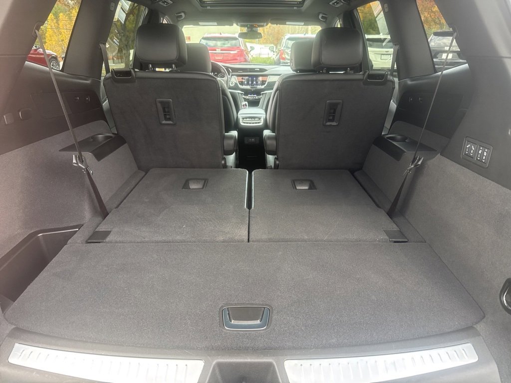Certified 2025 Cadillac XT6 Premium Luxury image 11