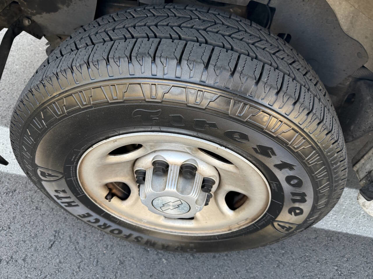 Used 2019 Chevrolet Express 2500 w/ Driver Convenience Package image 15
