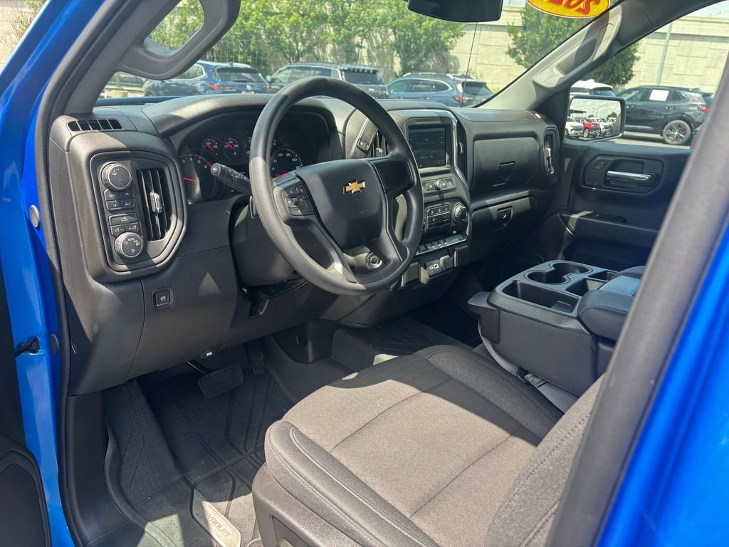 Used 2026 Chevrolet Silverado 1500 Custom AWD/4WD image 6