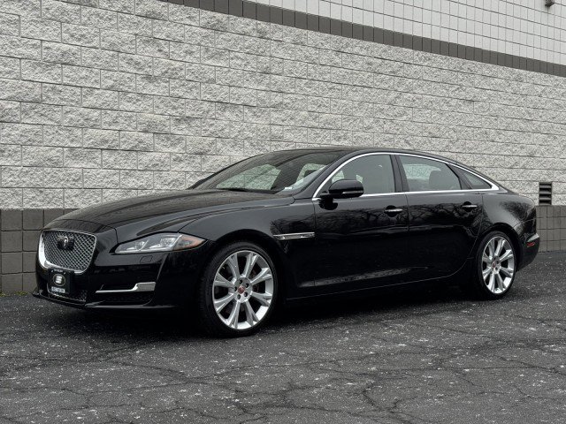Used 2017 Jaguar XJ L Portfolio image 11