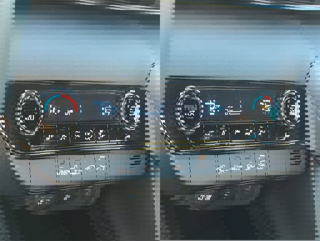 New 2026 Hyundai Elantra Sport w/ Cargo Package image 31