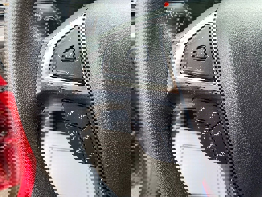 Used 2024 Ford Edge SEL w/ Convenience Package image 17