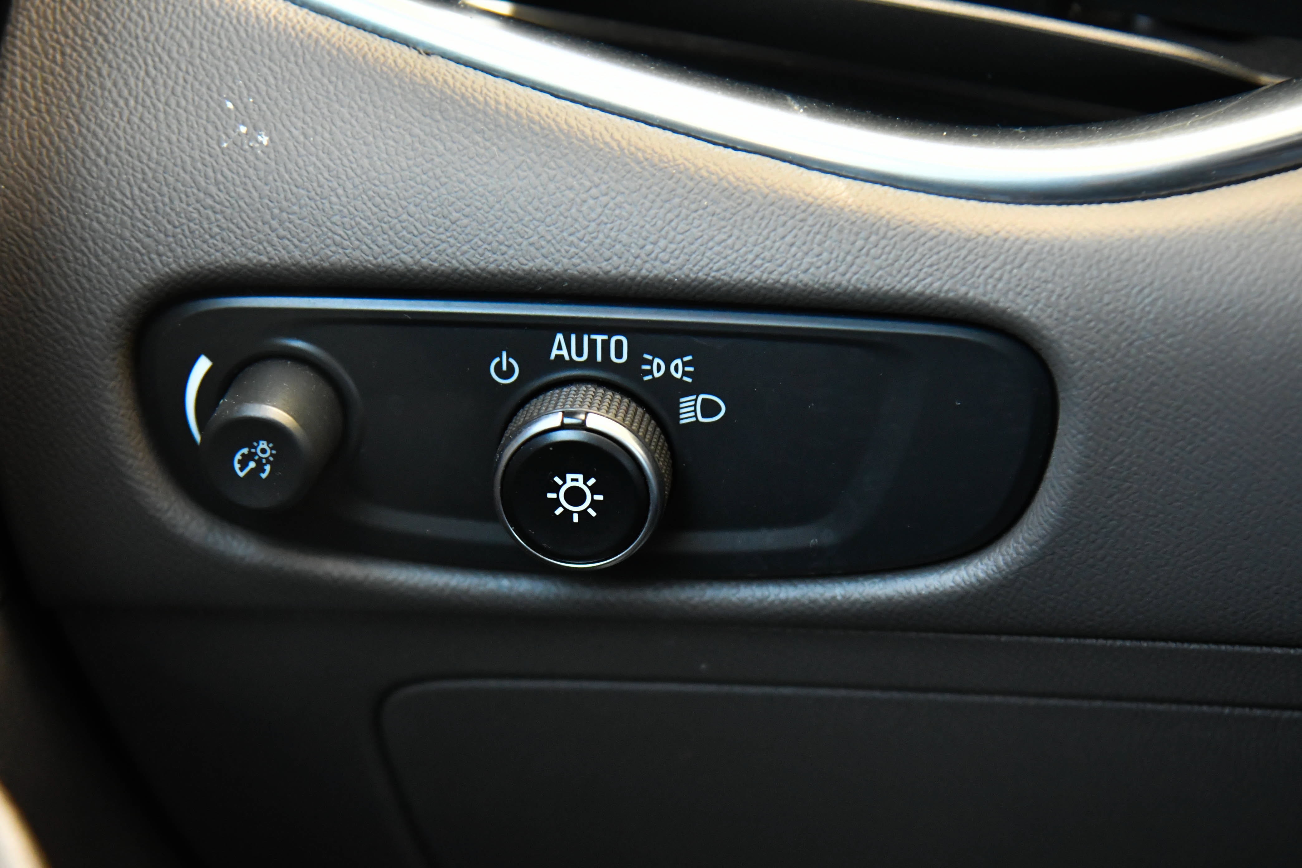 Used 2021 Chevrolet Malibu LT FWD image 29