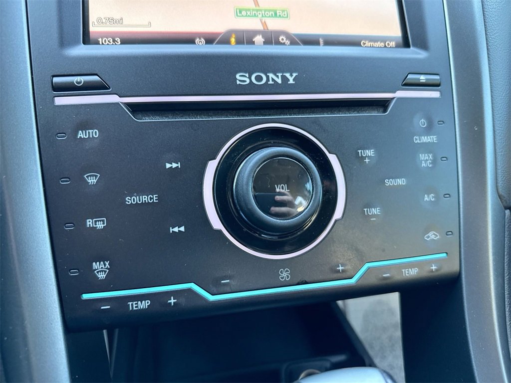 Used 2015 Ford Fusion Titanium image 16