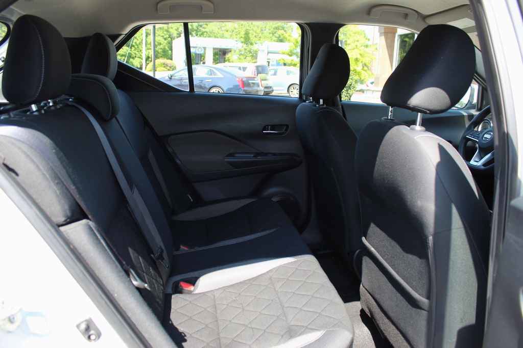 Used 2020 Nissan Kicks SV FWD image 24