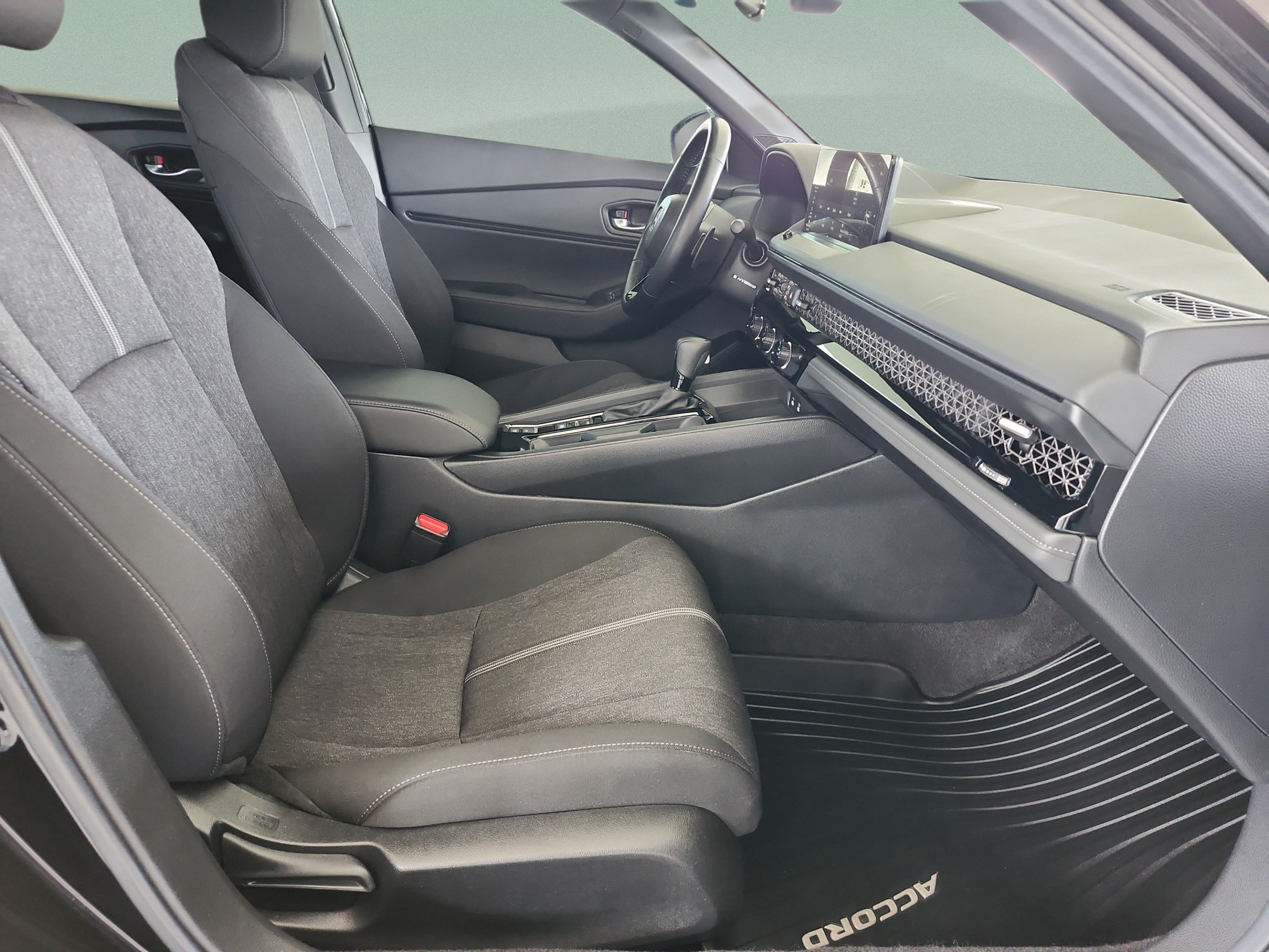 Used 2025 Honda Accord Sport image 21