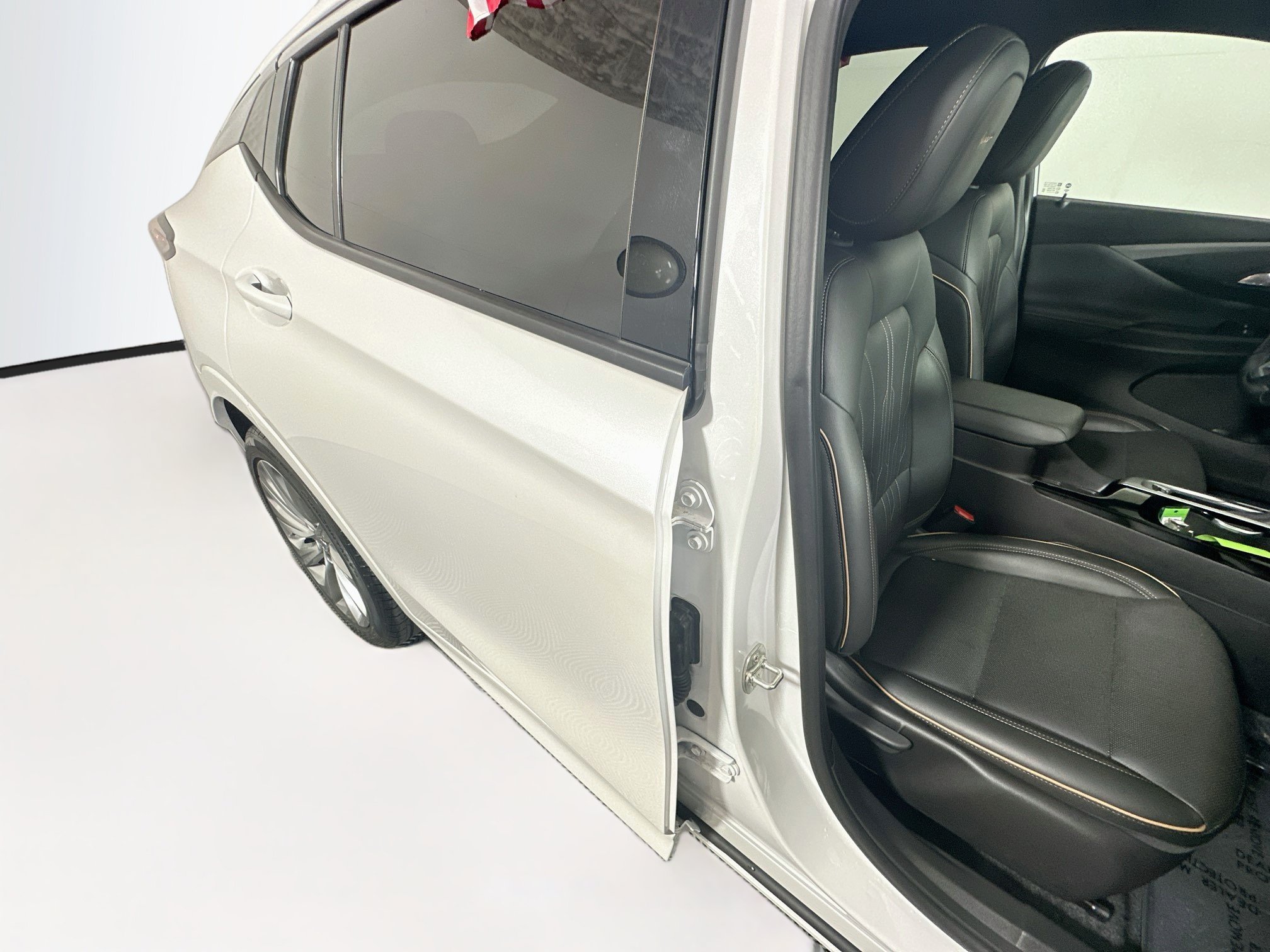 Used 2024 Buick Envista Avenir FWD image 28