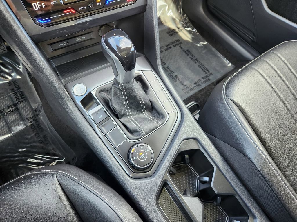 Certified 2024 Volkswagen Tiguan SE image 23