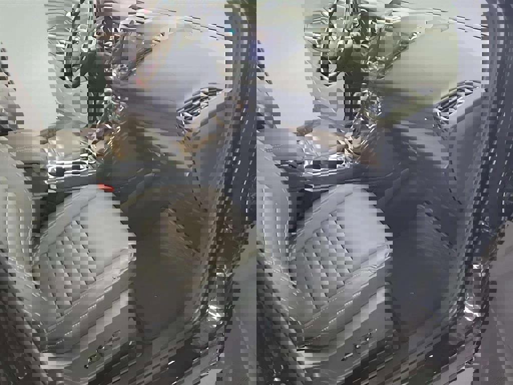 Used 2015 Ford Escape Titanium w/ Equipment Group 301A image 22