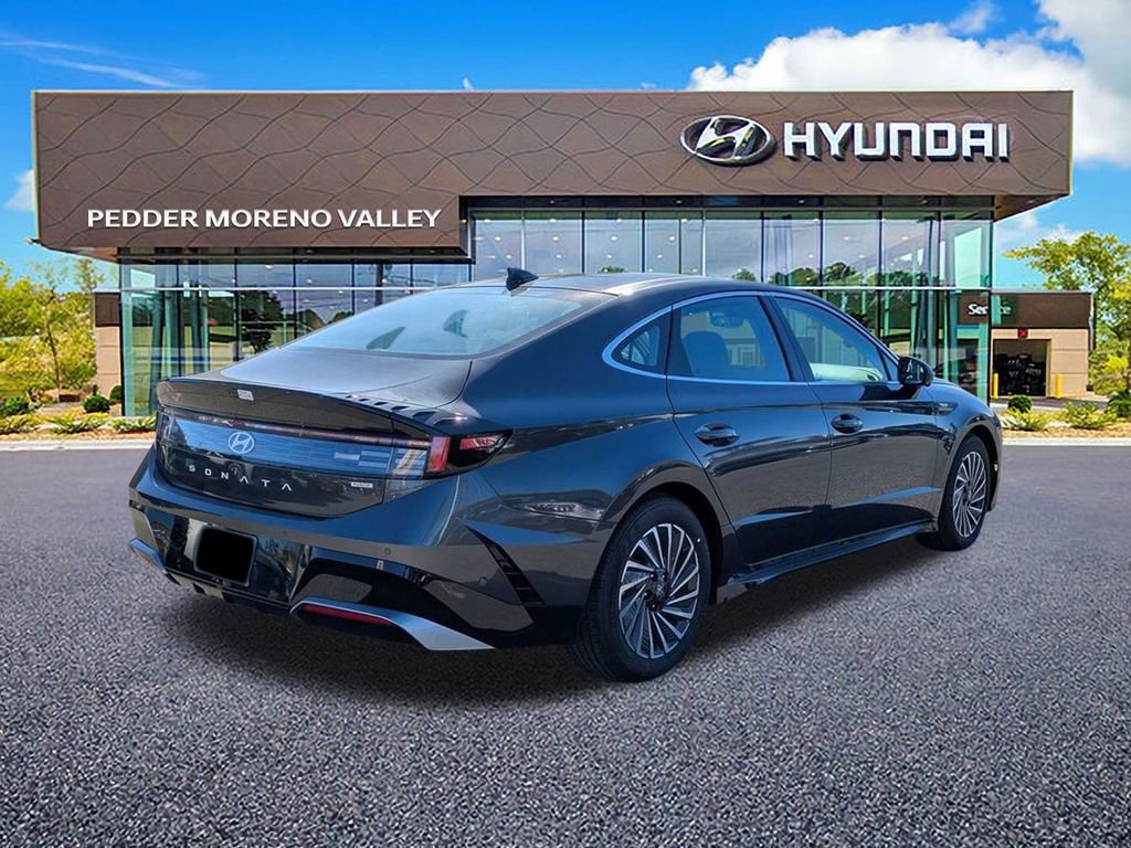 New 2025 Hyundai Sonata Limited image 6