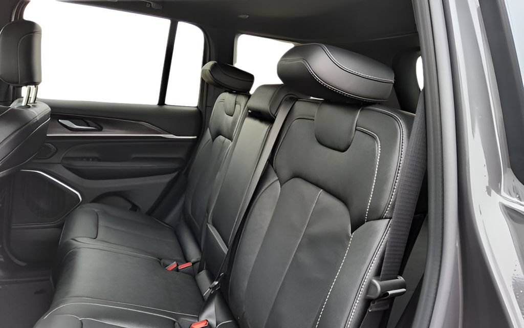 New 2026 Jeep Grand Cherokee Limited AWD/4WD image 27