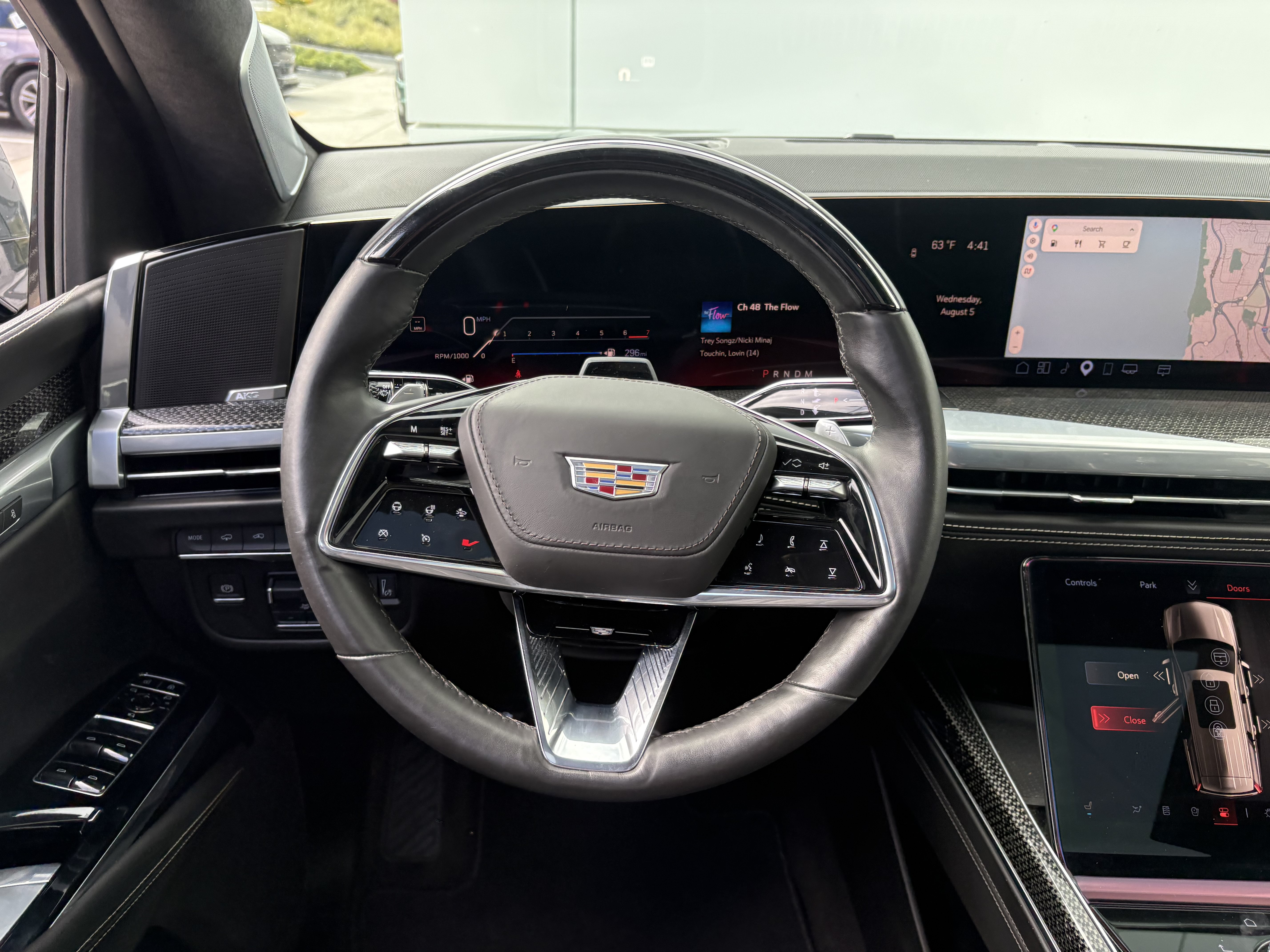 Used 2025 Cadillac Escalade ESV V AWD/4WD image 20