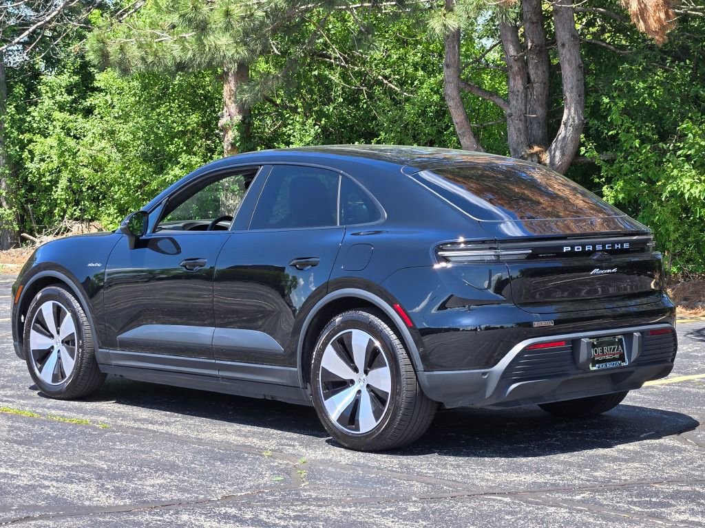 Certified 2024 Porsche Macan 4 Electric image 3