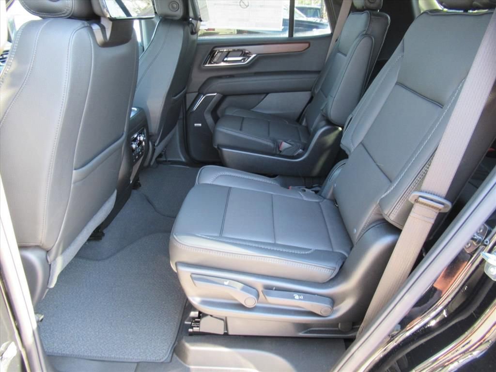 New 2026 GMC Yukon Denali w/ Denali Reserve Package AWD/4WD image 37