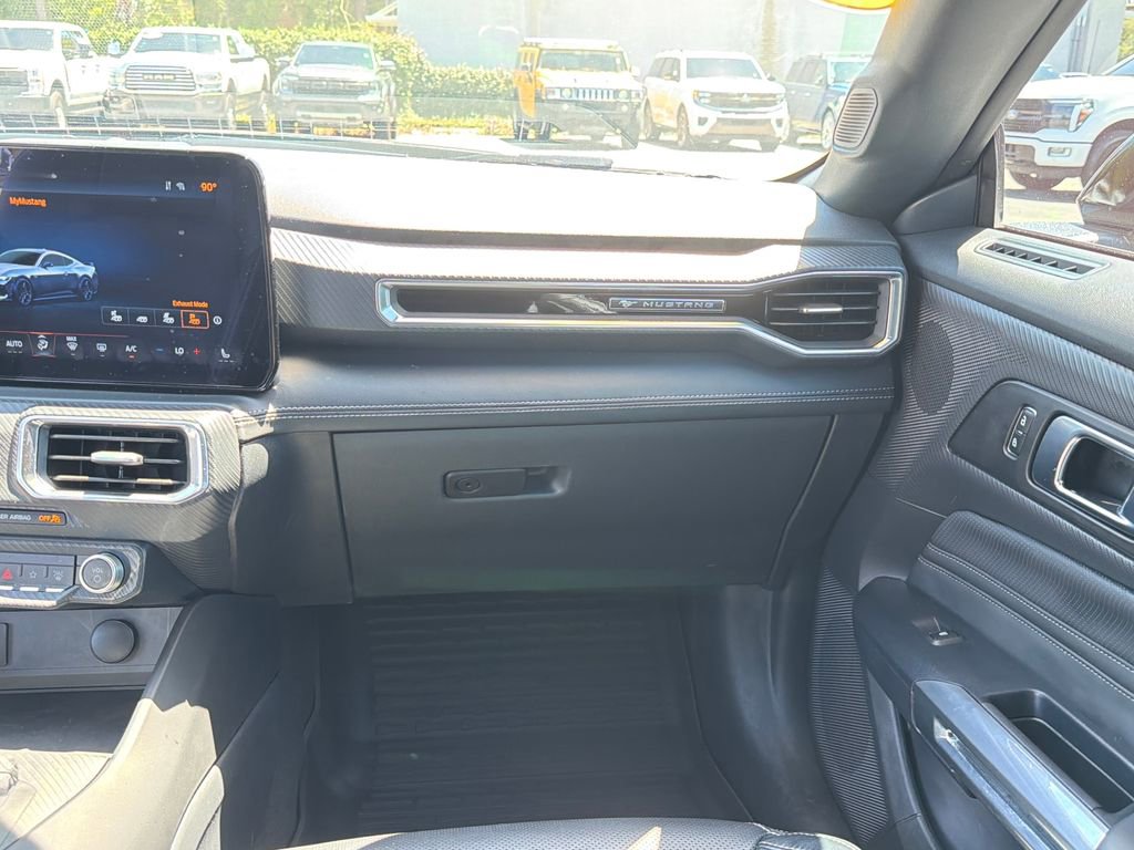 Used 2025 Ford Mustang GT Premium RWD image 20