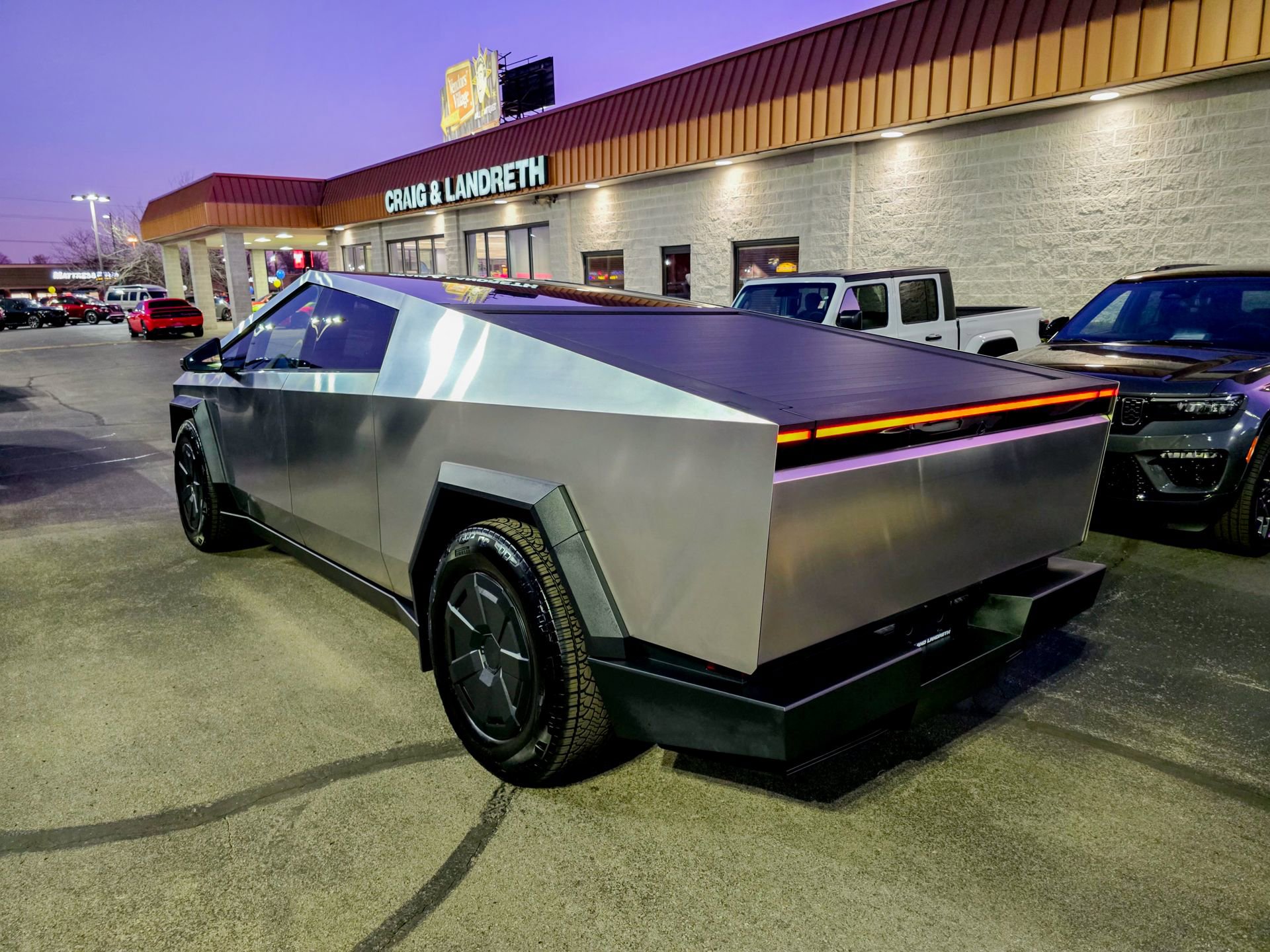 Used 2025 Tesla Cybertruck AWD Crew Cab image 27