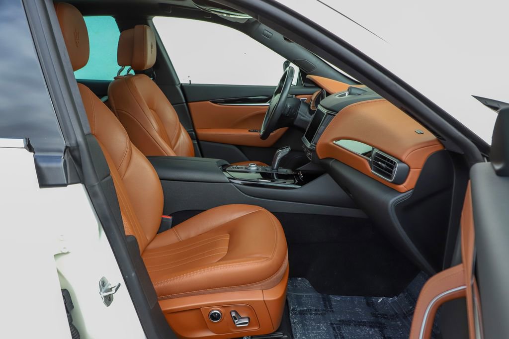 Used 2022 Maserati Levante GT image 46