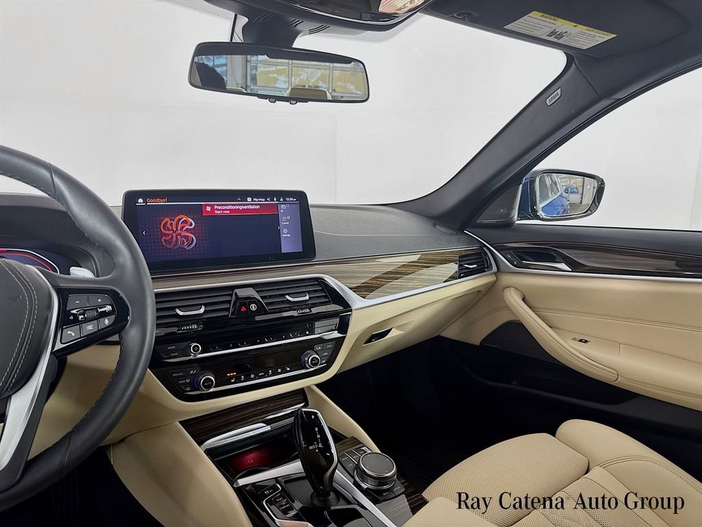 Certified 2023 BMW 530i xDrive w/ Premium Package image 25