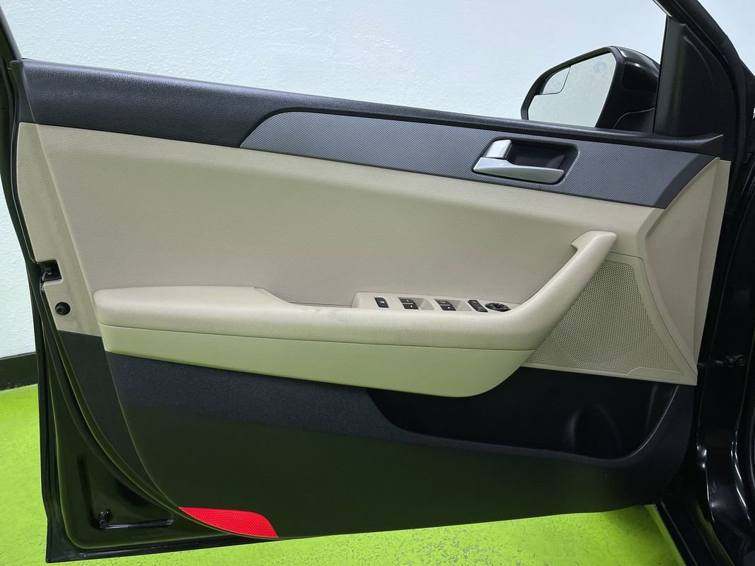 Used 2017 Hyundai Sonata SE image 14