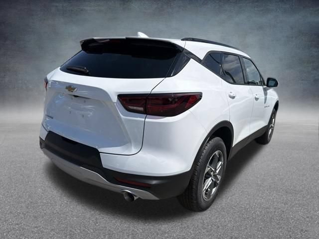 New 2026 Chevrolet Blazer LT w/ Convenience Package FWD image 7