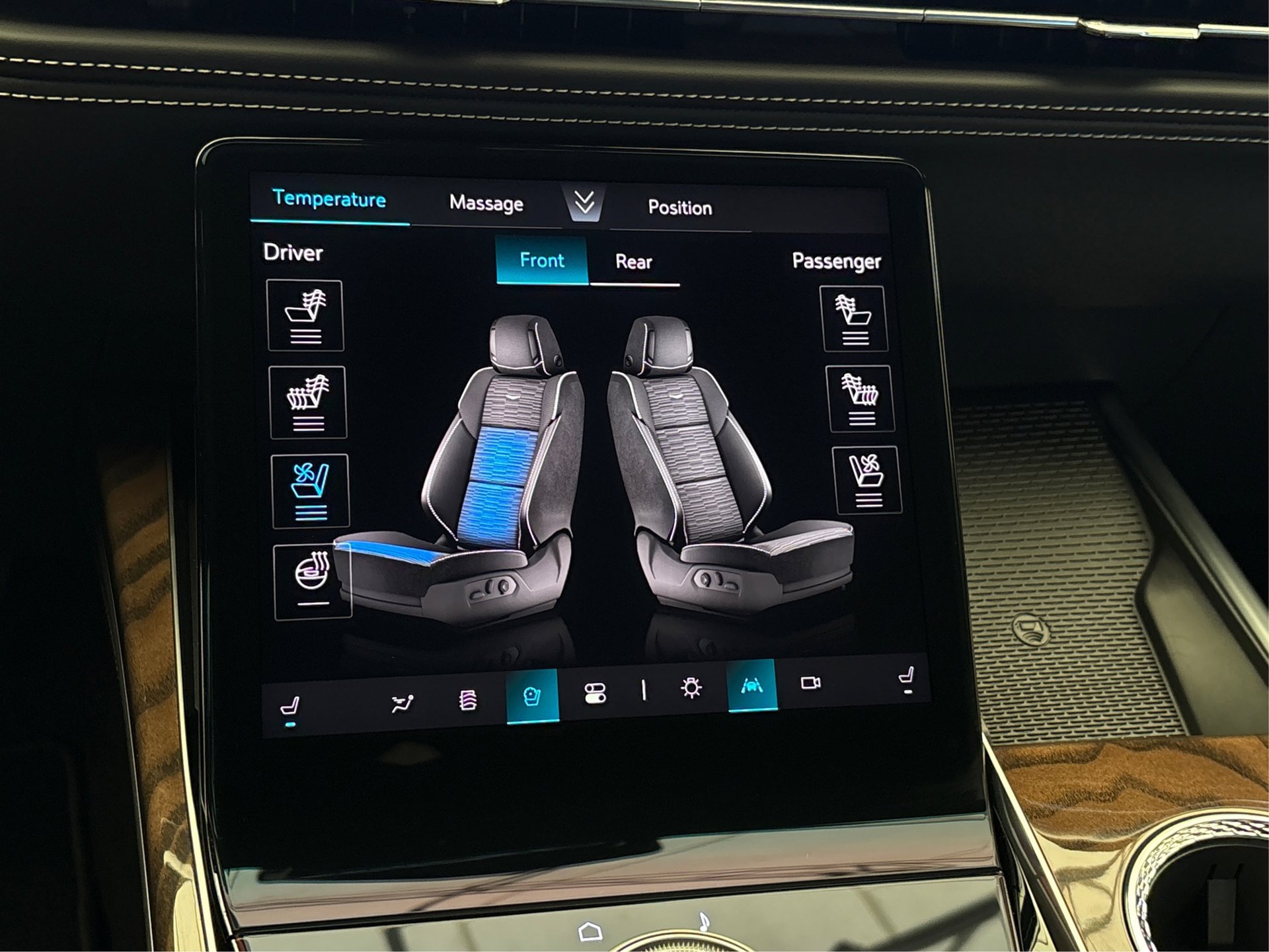 New 2026 Cadillac Escalade Platinum Sport AWD/4WD image 33