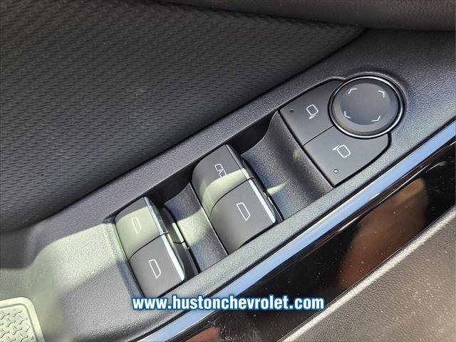 New 2027 Chevrolet Equinox RS w/ Convenience Package III FWD image 23