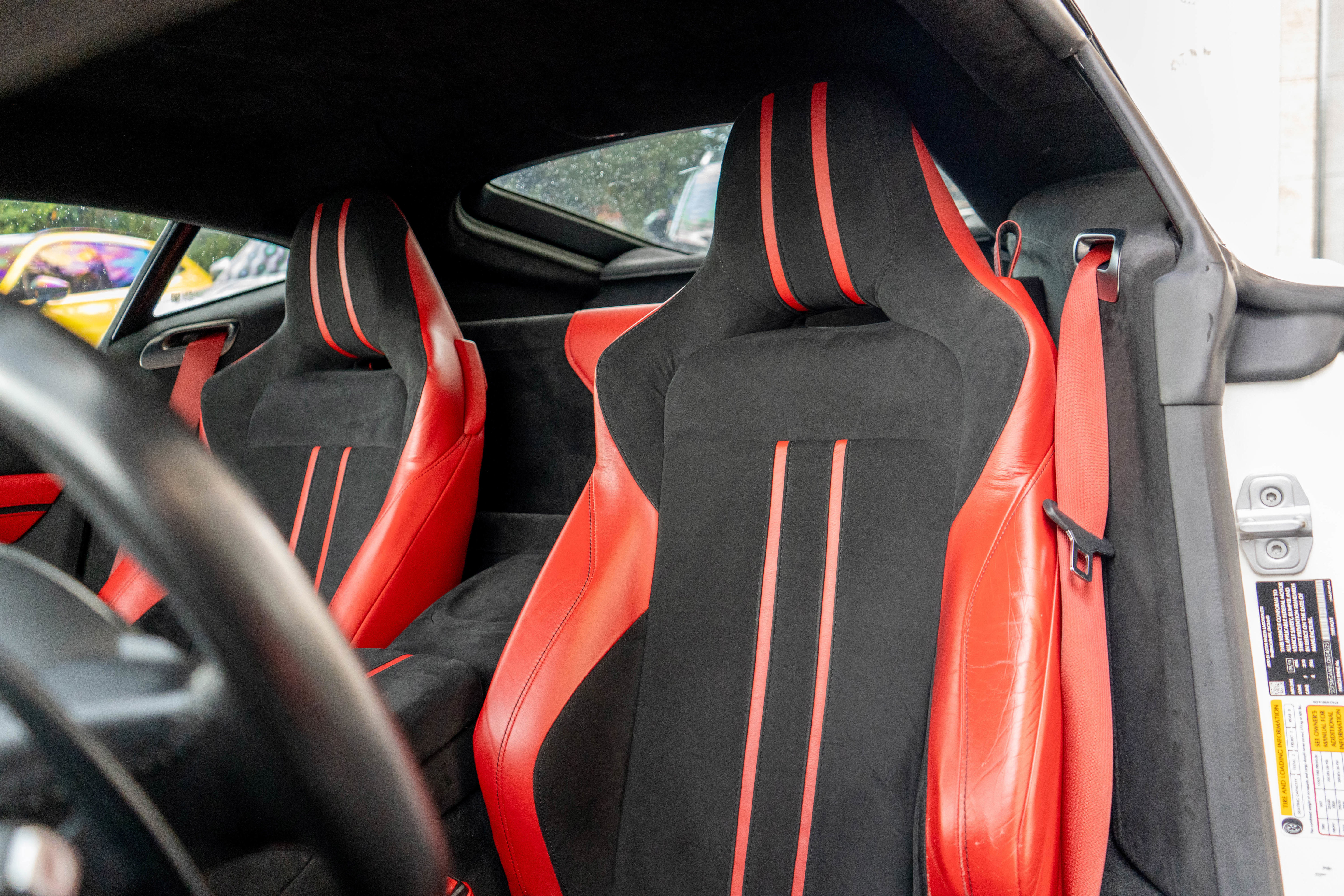 Used 2020 Aston Martin V8 Vantage Coupe RWD image 13